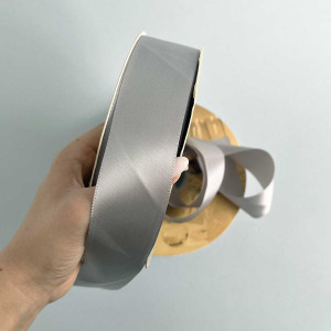 Лента атлас Ding Xin 4 см * 90 м - #1010 Серебряный. Photo 3